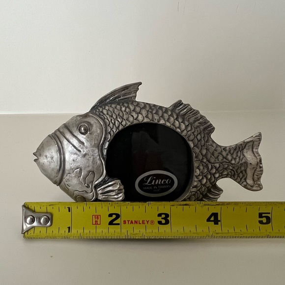 Silver Fish-Shaped Photo Frame - Picture 3 of 4